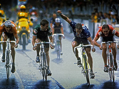 Greg Lemond wins the World Championship Road Race in 1989